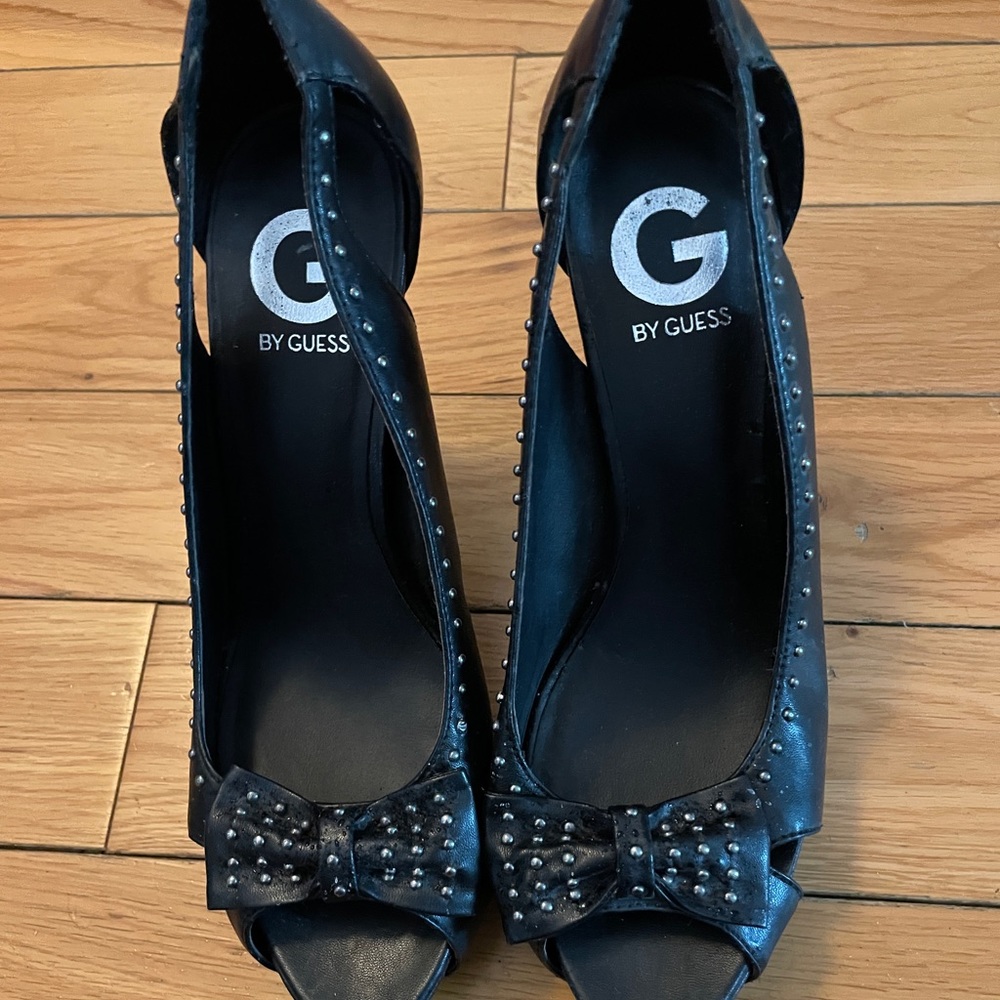 Guess Heels - Picture 2 of 4
